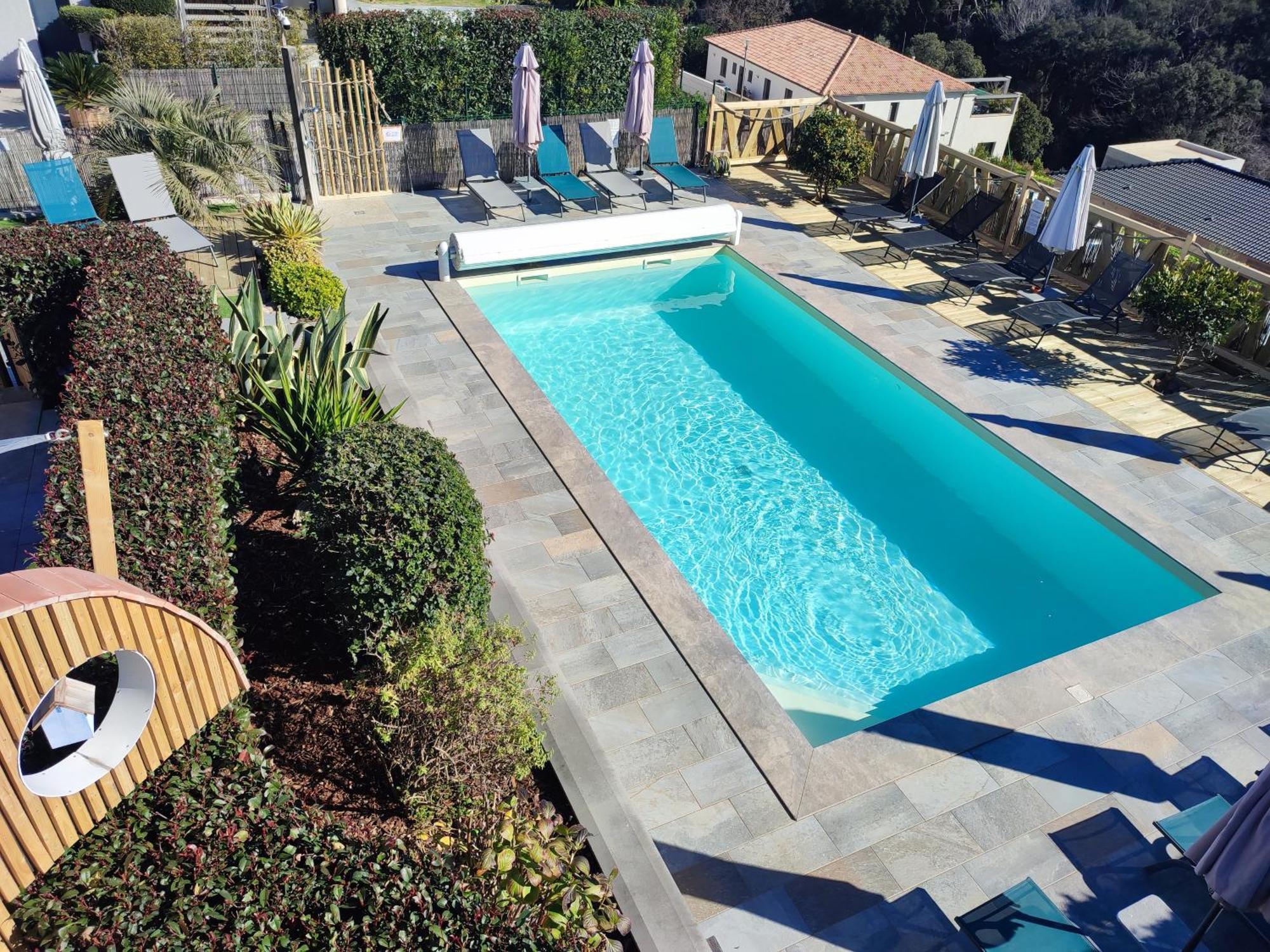Cote Et Mer - Appartement Haut Standing Dans Villa Avec Piscine Et Vue Mer Taglio-Isolaccio Eksteriør billede