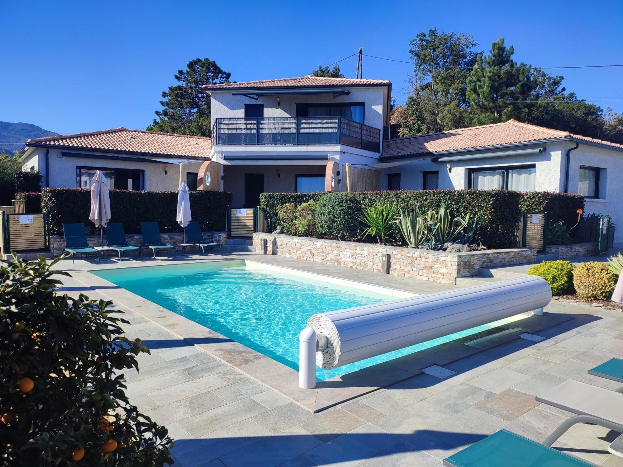 Cote Et Mer - Appartement Haut Standing Dans Villa Avec Piscine Et Vue Mer Taglio-Isolaccio Eksteriør billede