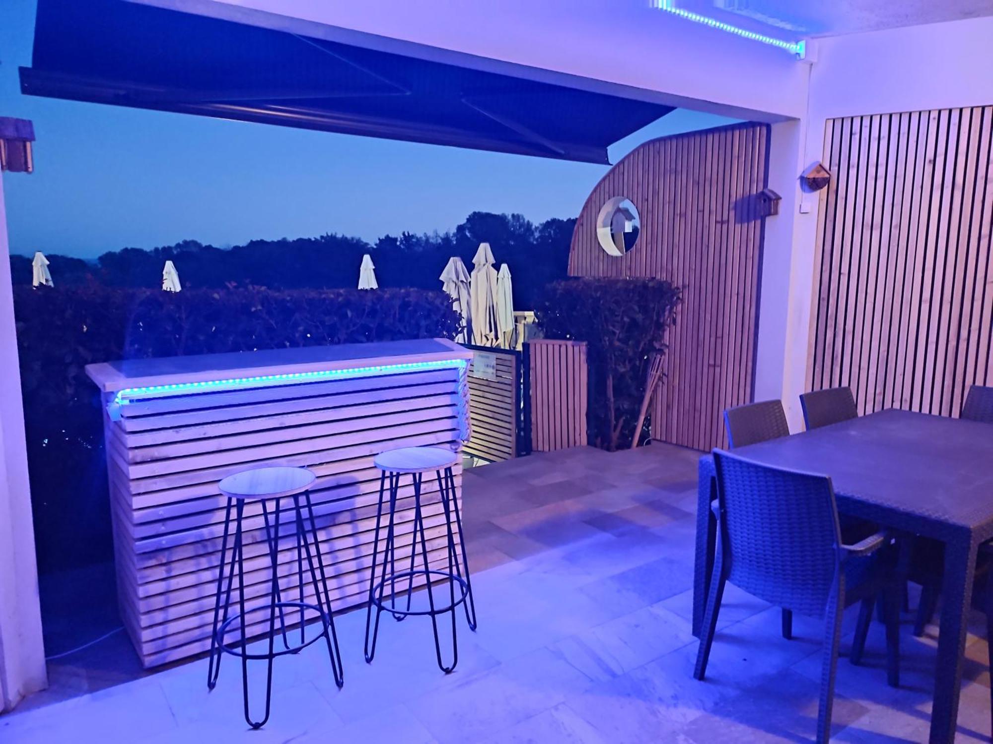 Cote Et Mer - Appartement Haut Standing Dans Villa Avec Piscine Et Vue Mer Taglio-Isolaccio Eksteriør billede