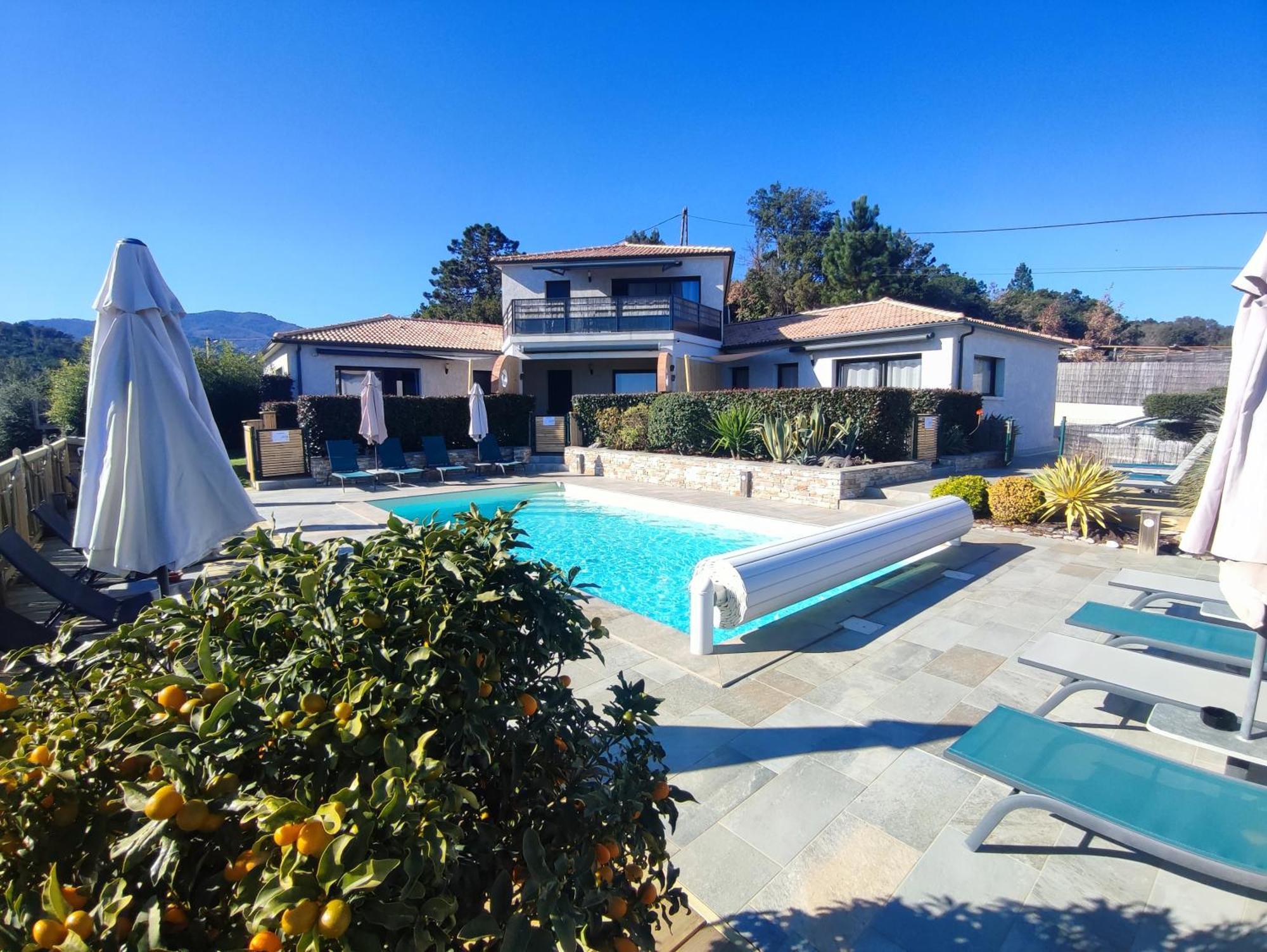Cote Et Mer - Appartement Haut Standing Dans Villa Avec Piscine Et Vue Mer Taglio-Isolaccio Eksteriør billede