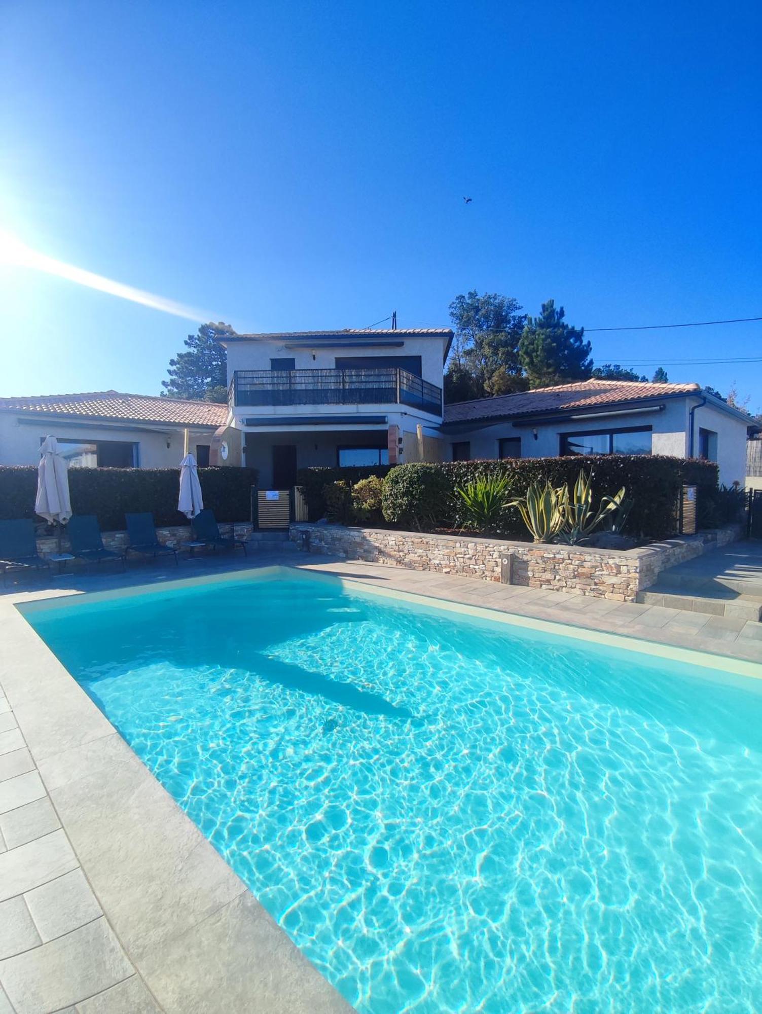 Cote Et Mer - Appartement Haut Standing Dans Villa Avec Piscine Et Vue Mer Taglio-Isolaccio Eksteriør billede