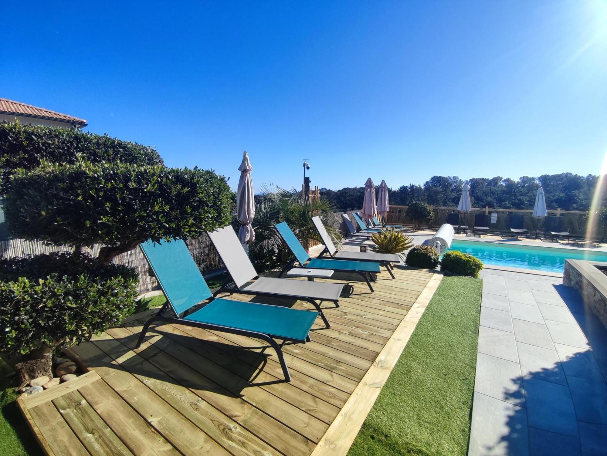 Cote Et Mer - Appartement Haut Standing Dans Villa Avec Piscine Et Vue Mer Taglio-Isolaccio Eksteriør billede