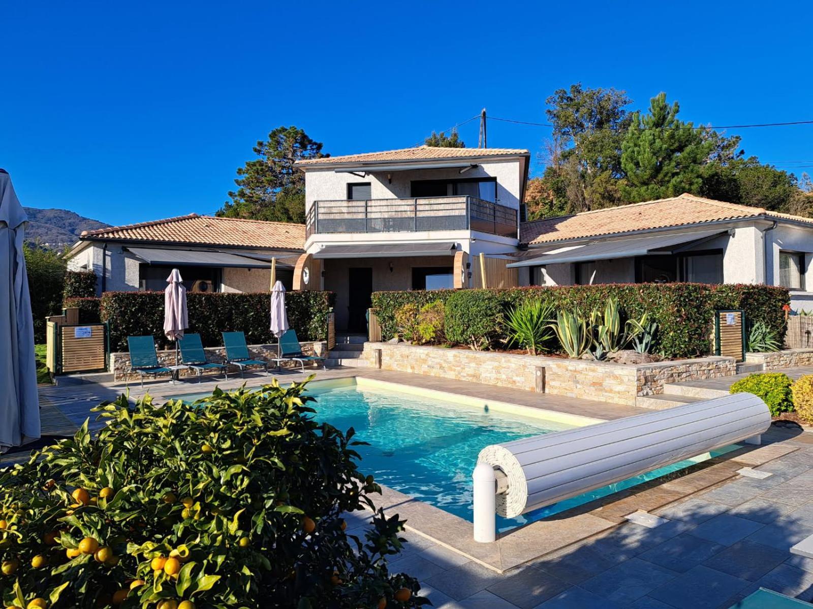 Cote Et Mer - Appartement Haut Standing Dans Villa Avec Piscine Et Vue Mer Taglio-Isolaccio Eksteriør billede
